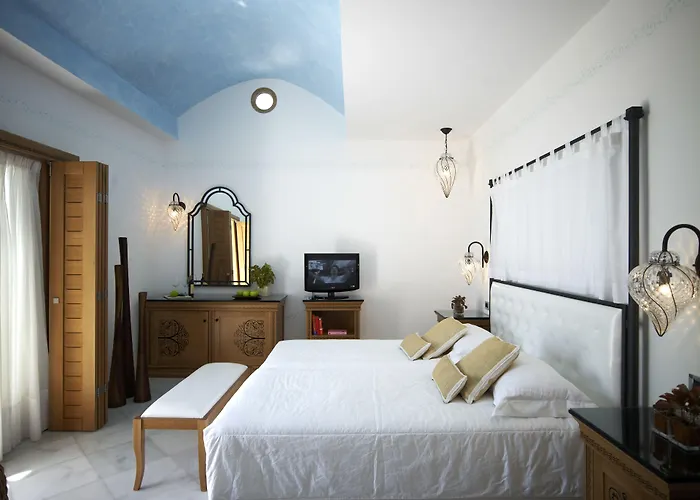 Mitsis Selection Blue Domes Pylion