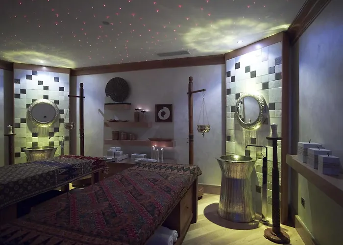 Mitsis Selection Blue Domes Pylion