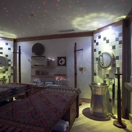 Mitsis Selection Blue Domes Pylion