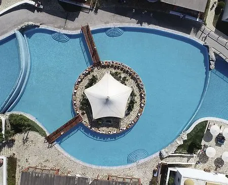 Mitsis Blue Domes Resort&spa